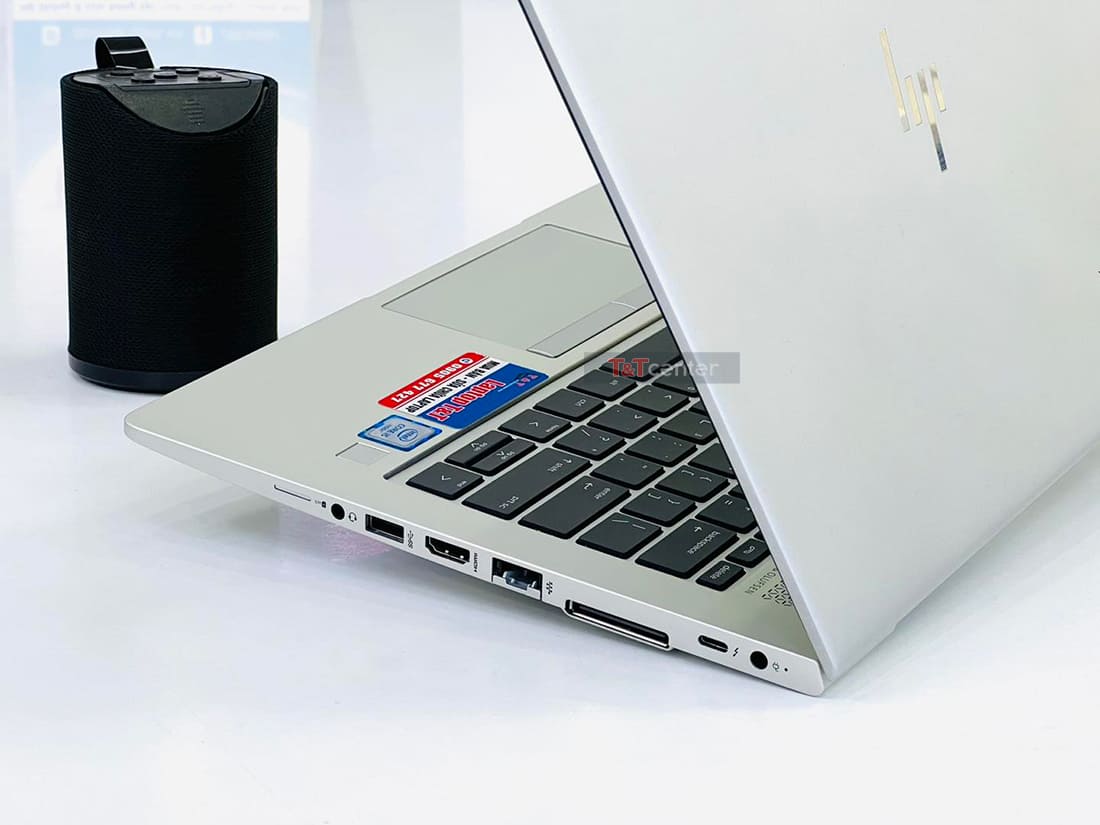 Kết nối HP EliteBook 830 G5 đầy đủ