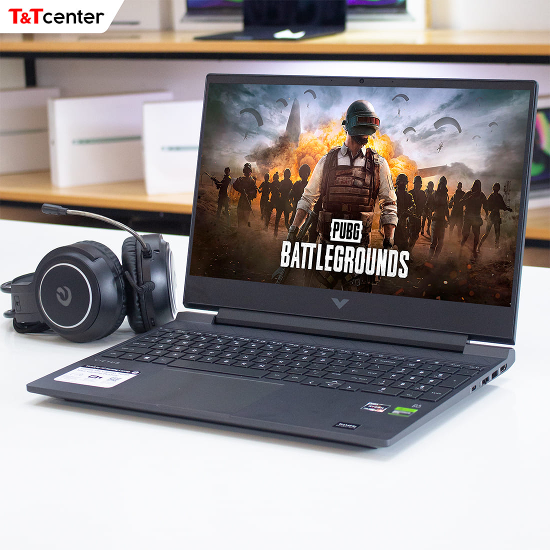 Bàn phím và Touchpad tiện lợi