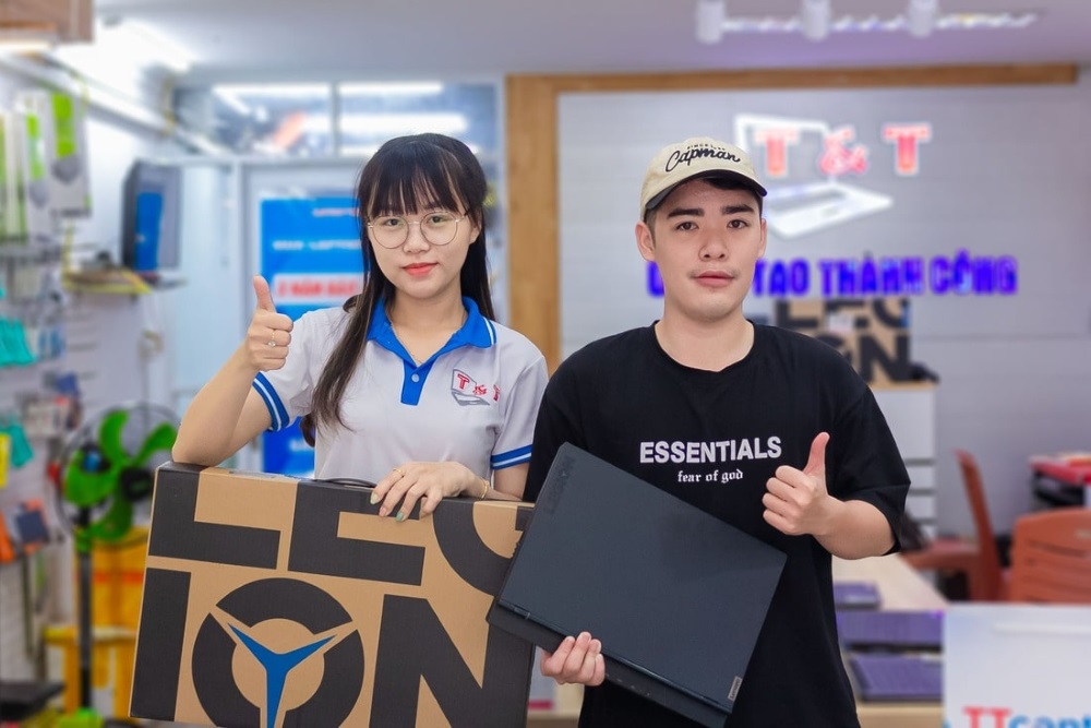 Mua Laptop Lenovo Legion 5 15ACH6 giá tốt tại T&T Center