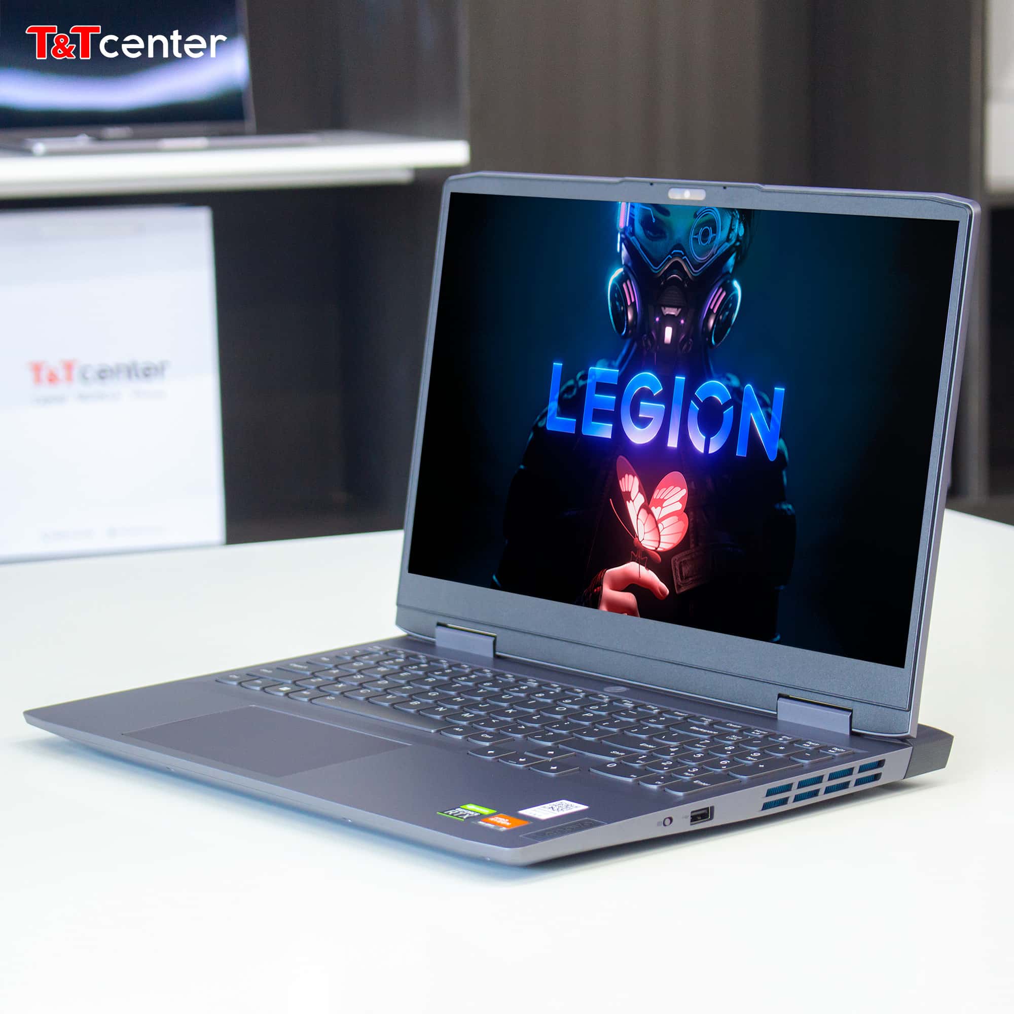 Thiết kế mạnh mẽ chuẩn gaming