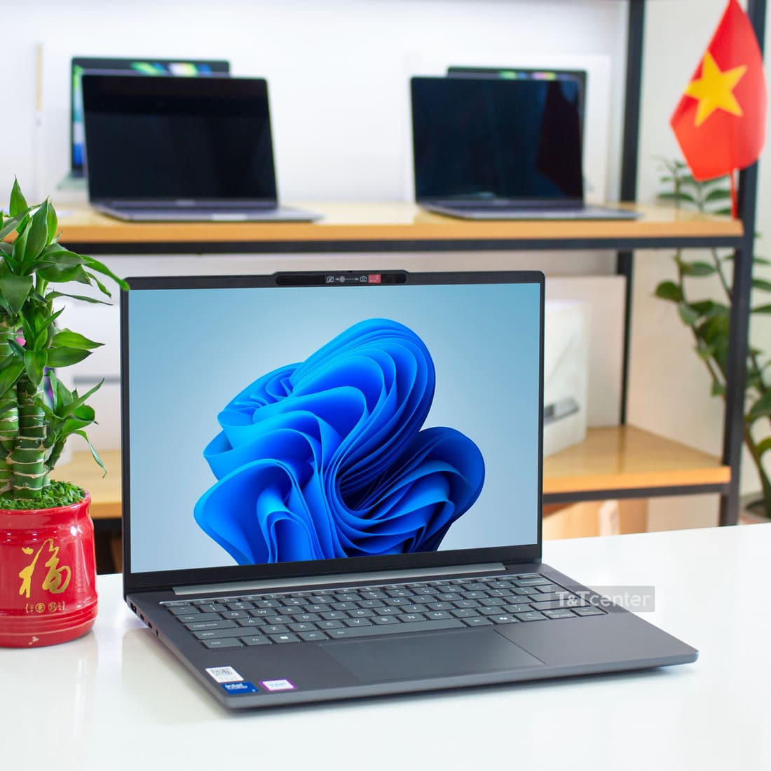 RAM 24GB + SSD 1TB – Lưu trữ lớn, đa nhiệm không giới hạn