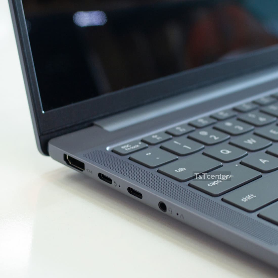 Kết nối đa dạng – Pin tốt, sạc nhanh