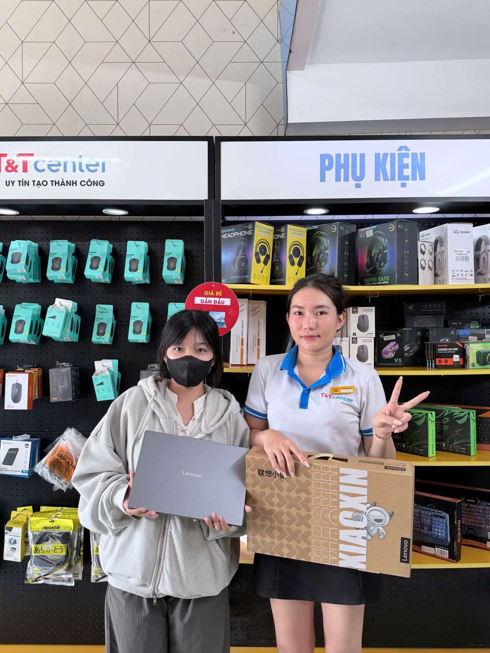 Mua ngay Laptop Lenovo IdeaPad Slim 5 16AHP9 | Ryzen 7 8845HS chính hãng, giá tốt tại T&T Center