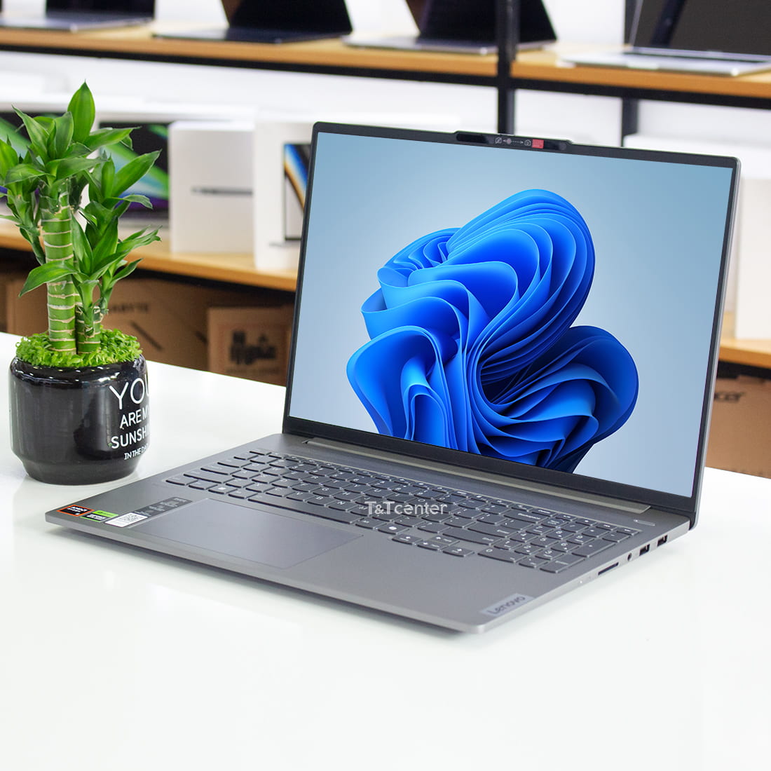 Đồ họa mượt mà với RTX 3050 6GB