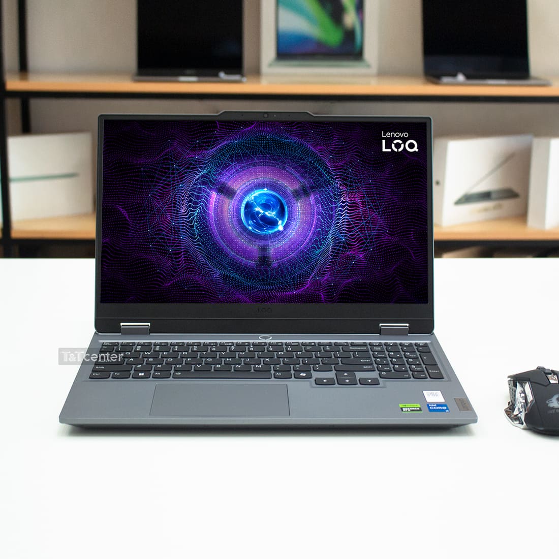 Hiển thị chất lượng với màn hình FHD