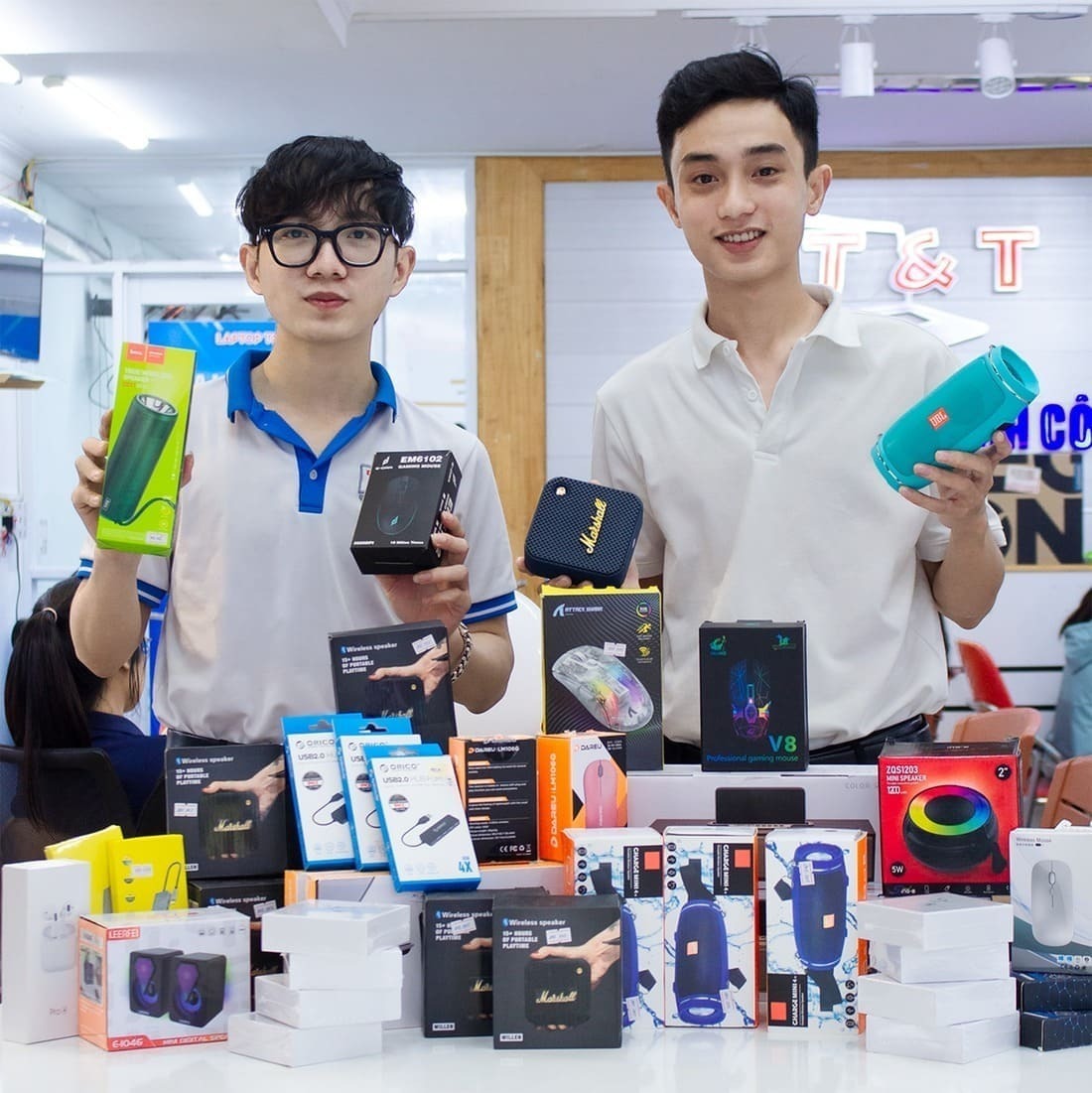 Ưu đãi cực hot khi mua Laptop Lenovo LOQ Essential 15IAX9E