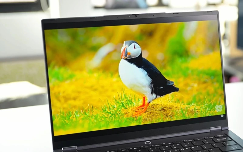2.3. Màn hình 14.0 inch 2.8K 120Hz siêu nét, mượt mà