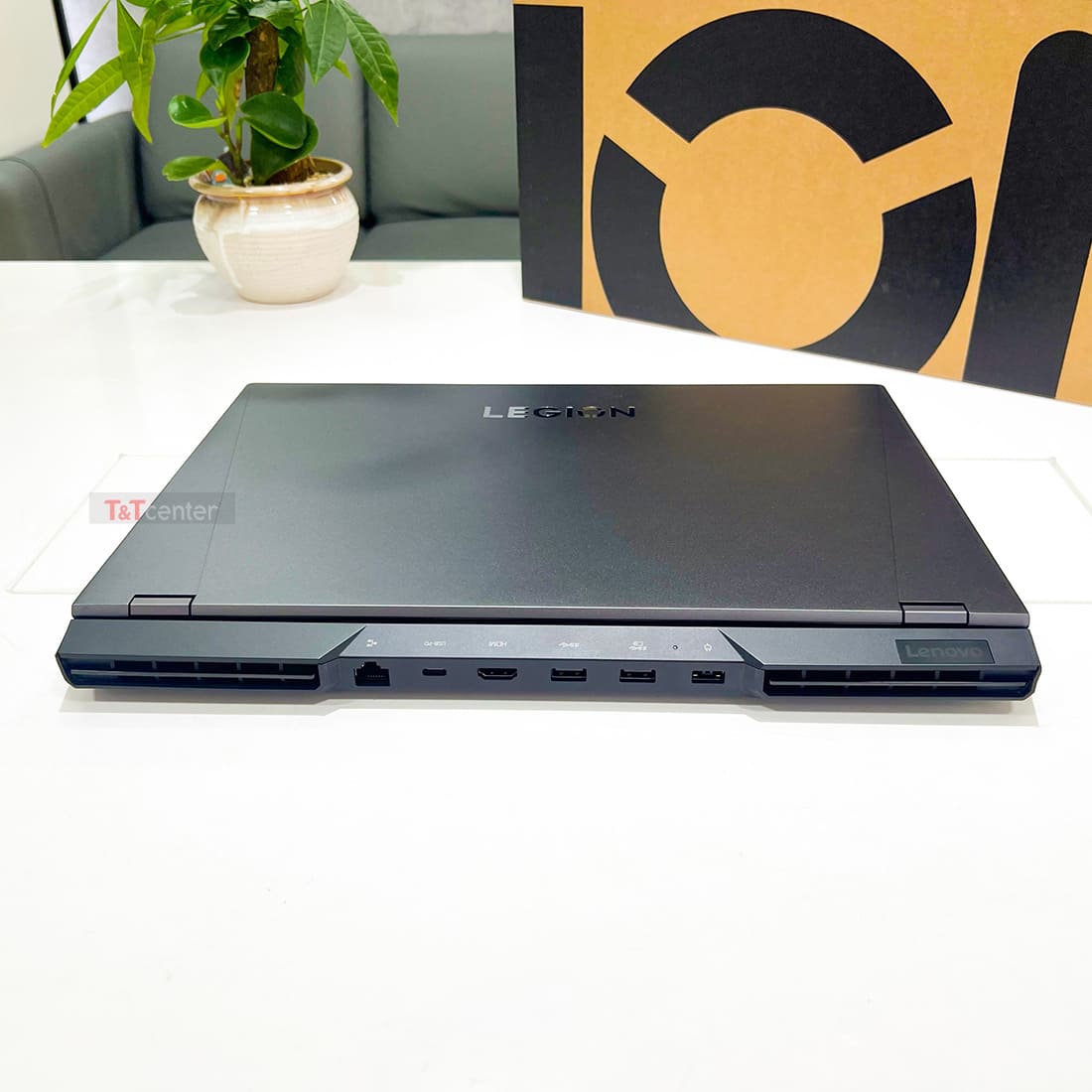 Cổng kết nối đầy đủ