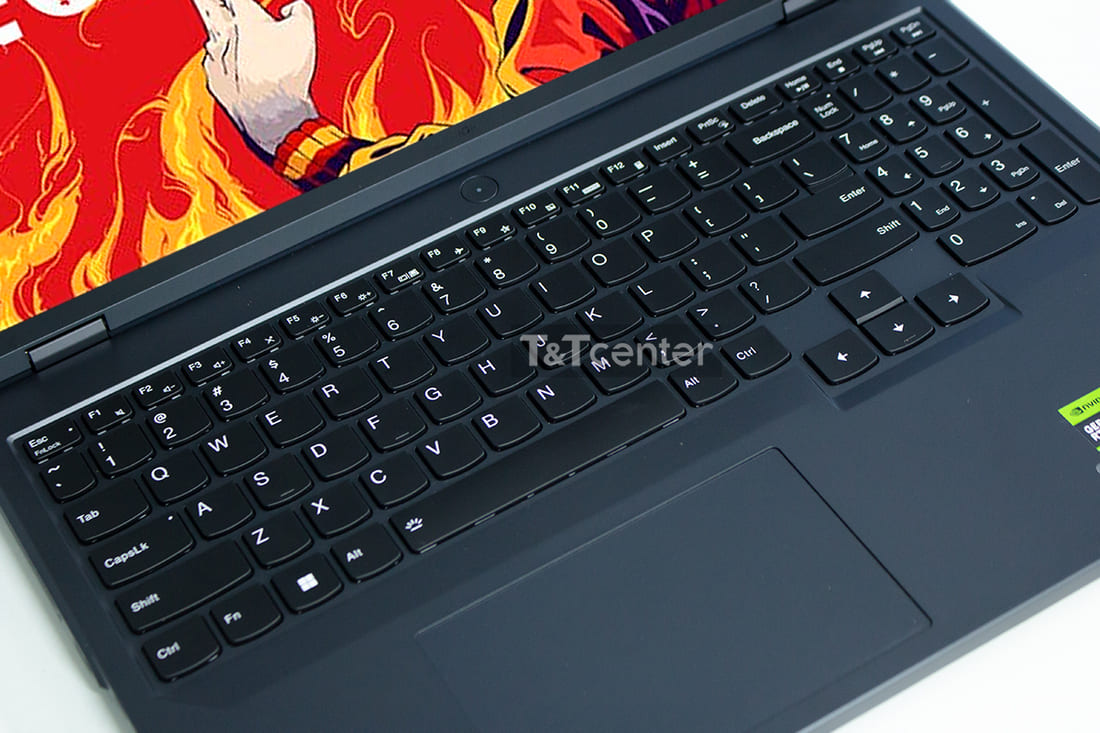 Bàn phím và Touchpad nhạy bén