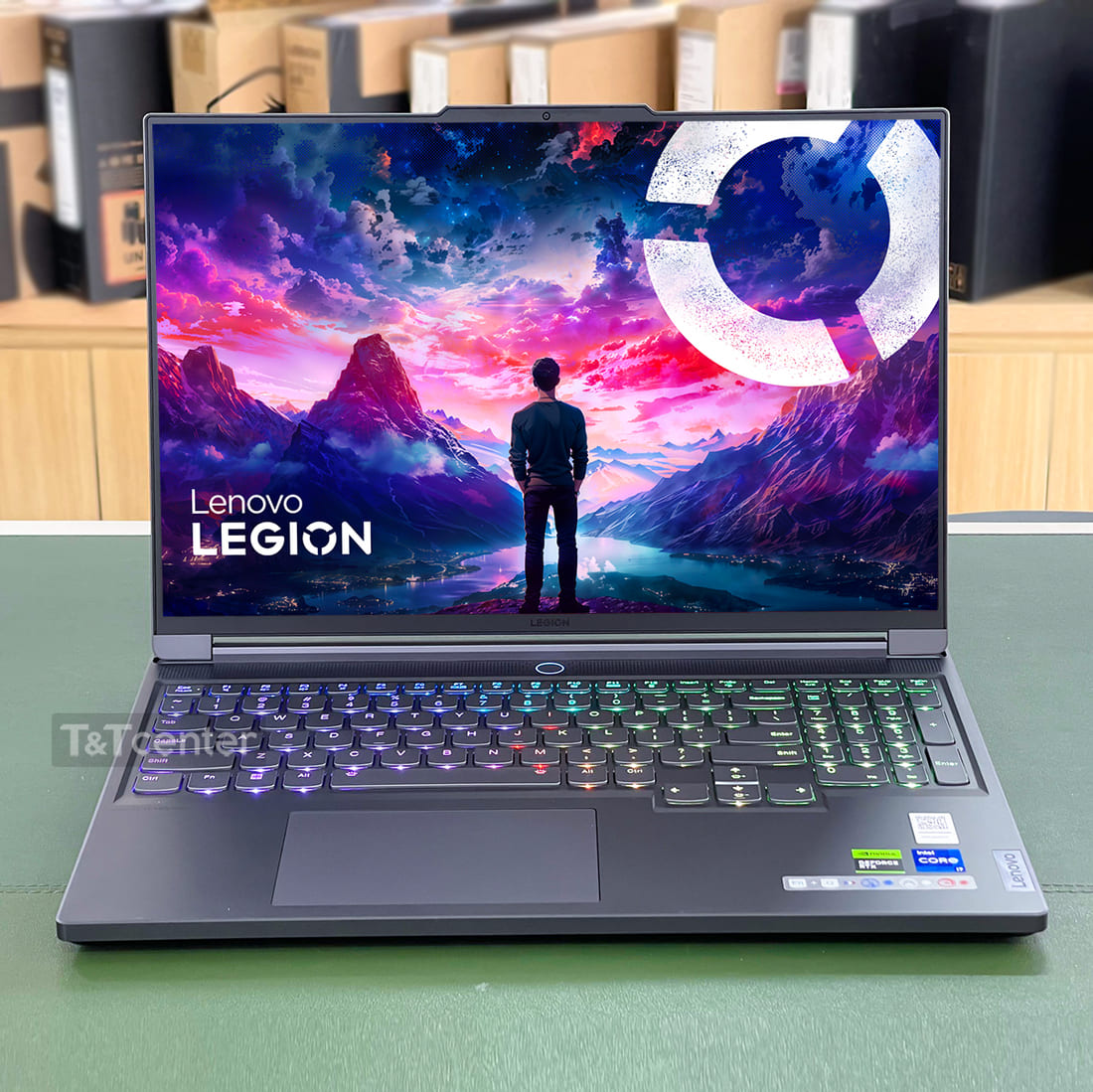 Màn hình 2K sống động, hiển thị cực đã