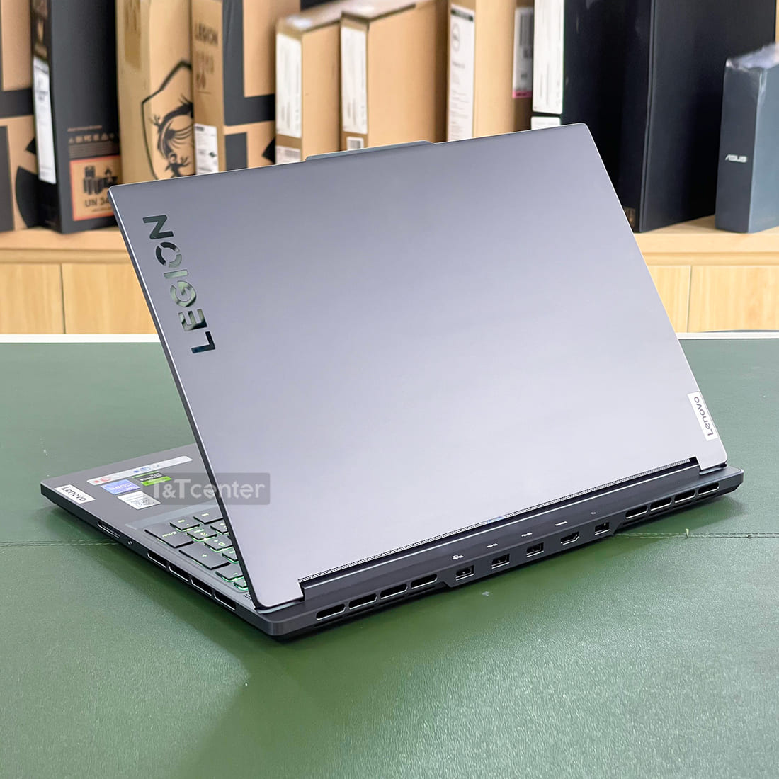 Thiết kế nổi bật, chuẩn gaming