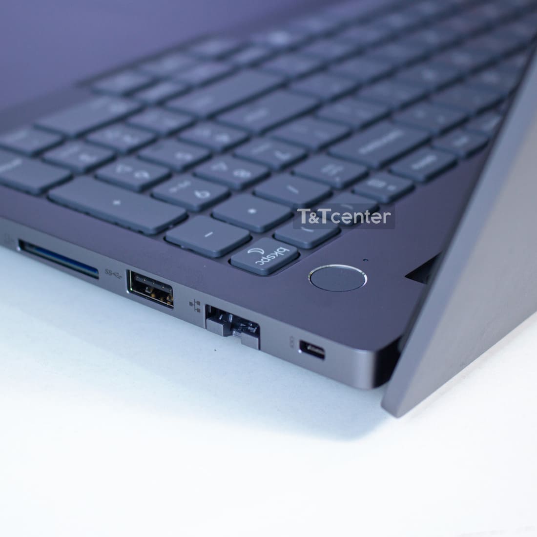 Trang bị đầy đủ các cổng kết nối, bao mật tối ưu