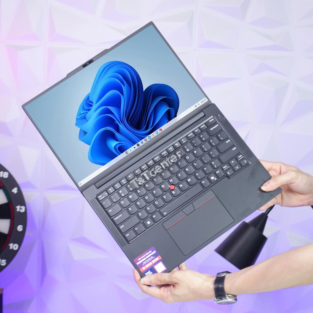 Hiệu năng vượt trội cùng Intel Core Ultra 5 225U