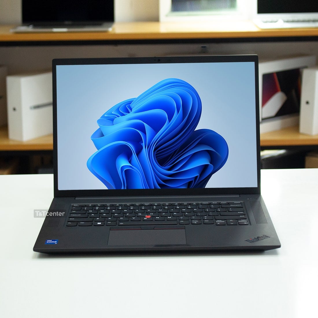 Màn hình 2K hiển thị xuất sắc