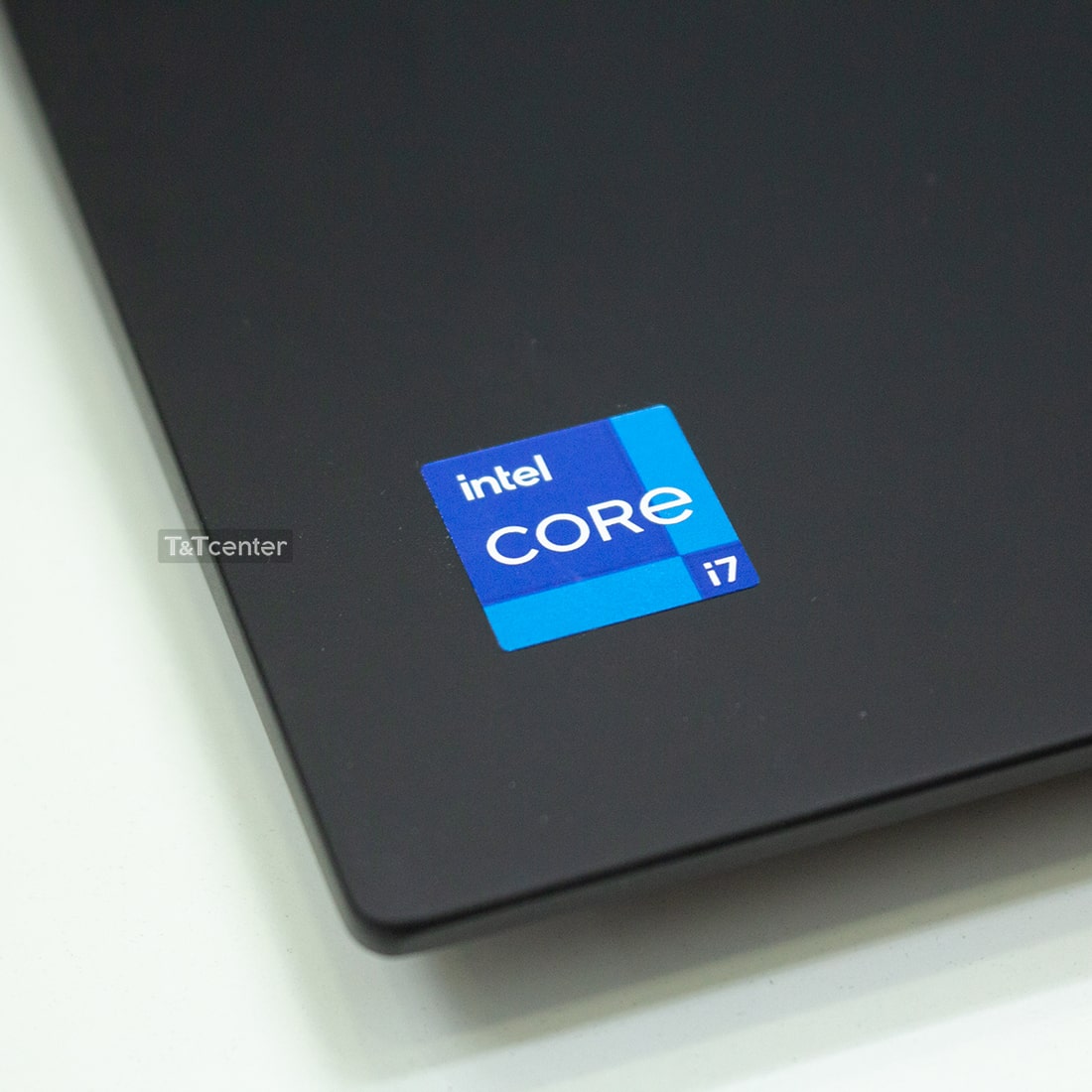 Cấu hình siêu khủng với chip core i7