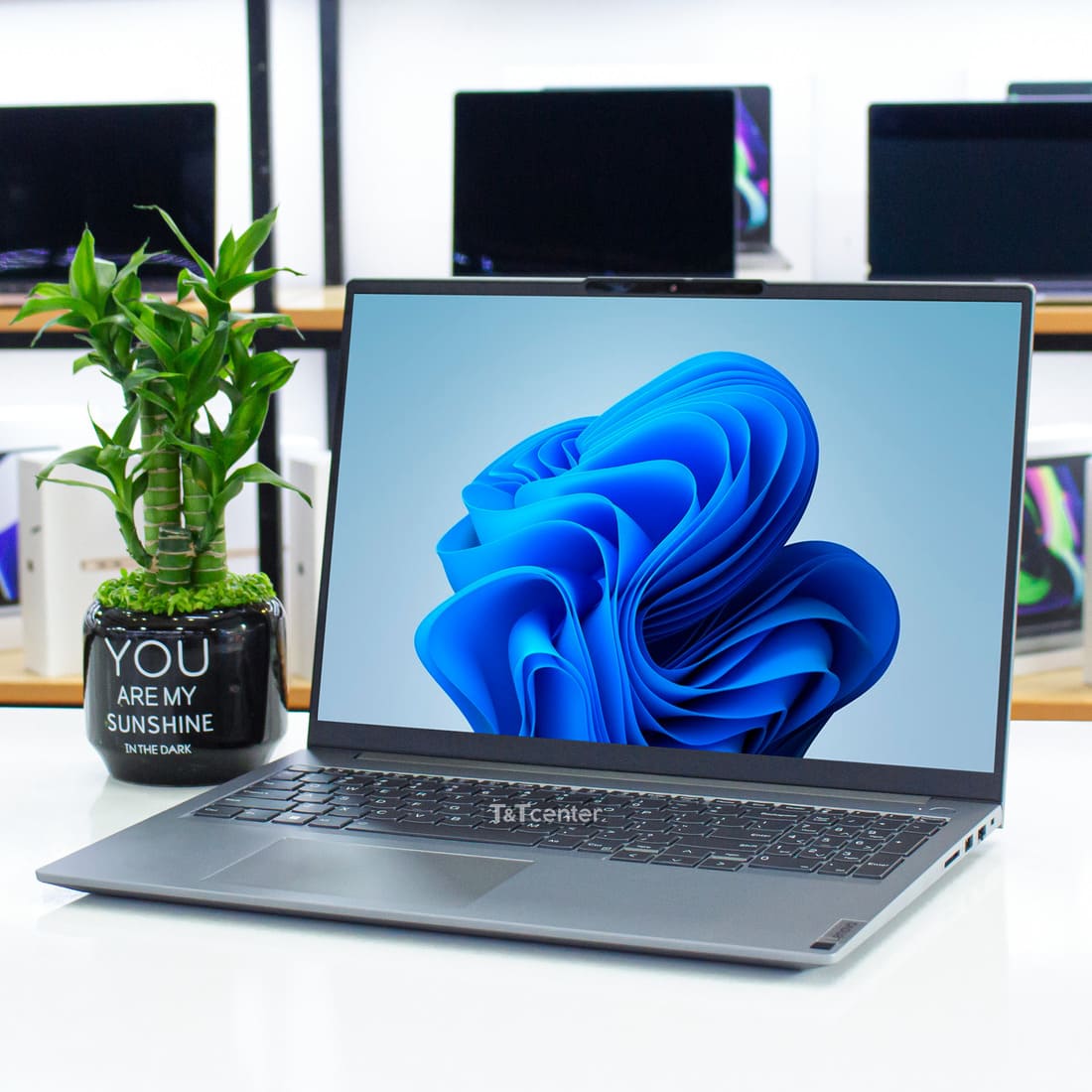 Sức mạnh đột phá với vi xử lý Ryzen AI 7 H 350