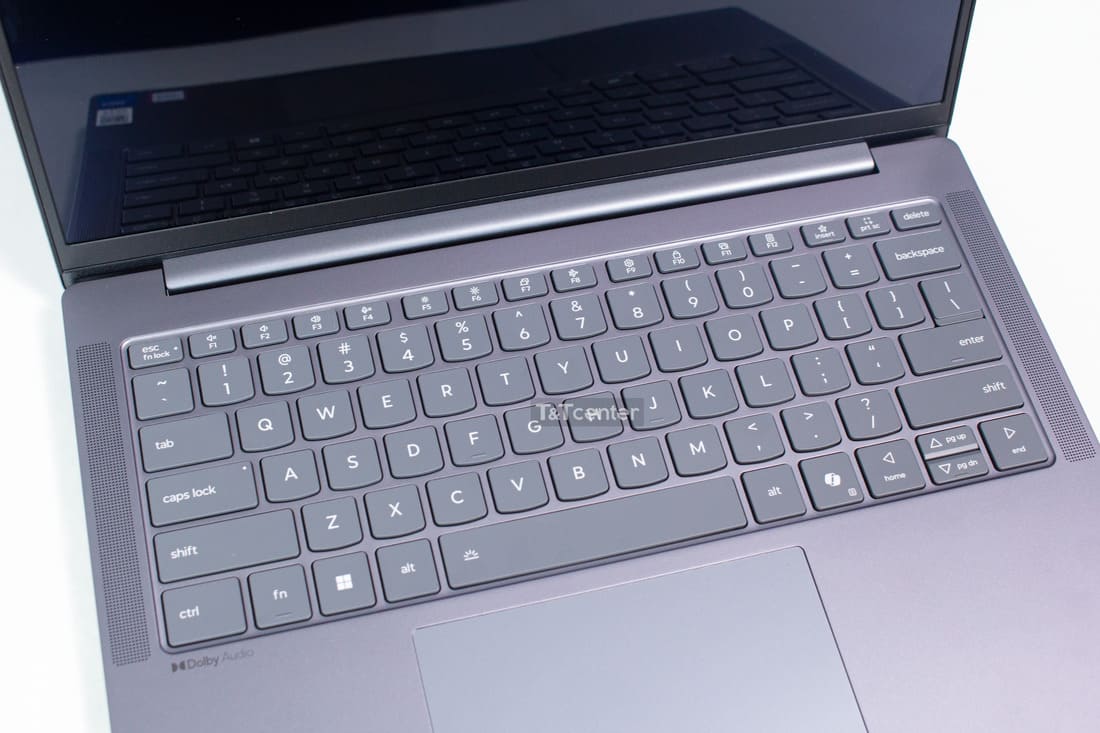 RAM 32GB – SSD 1TB: Mượt mà mọi tác vụ