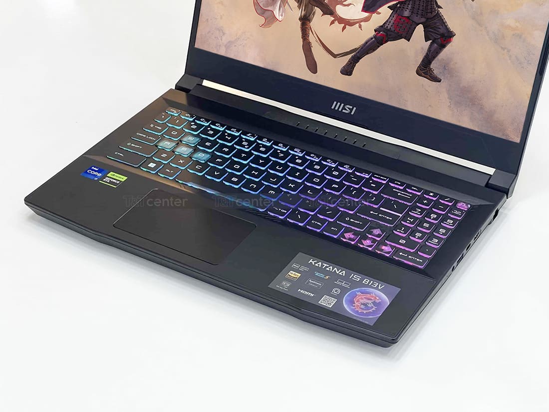 Bàn phím trang bị đèn led sành điệu