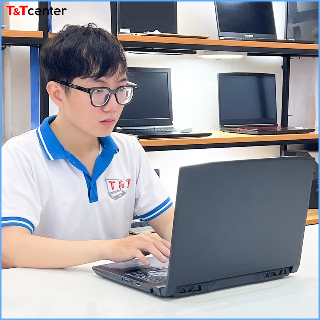 MSI Katana 15 B13VGK - 484US 2023 