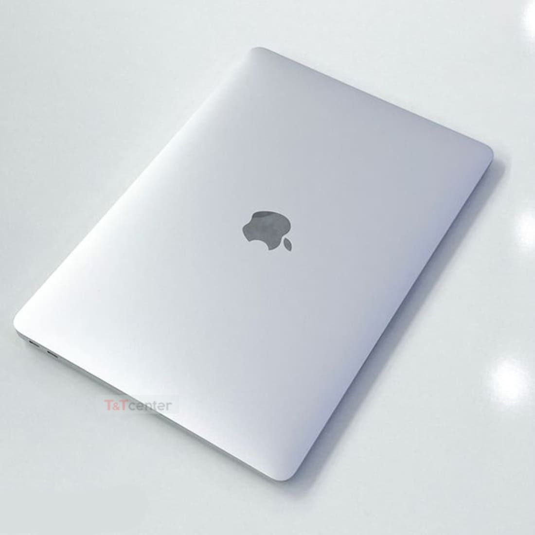 Nên mua MacBook Air M2 hay Air M1 hơn?