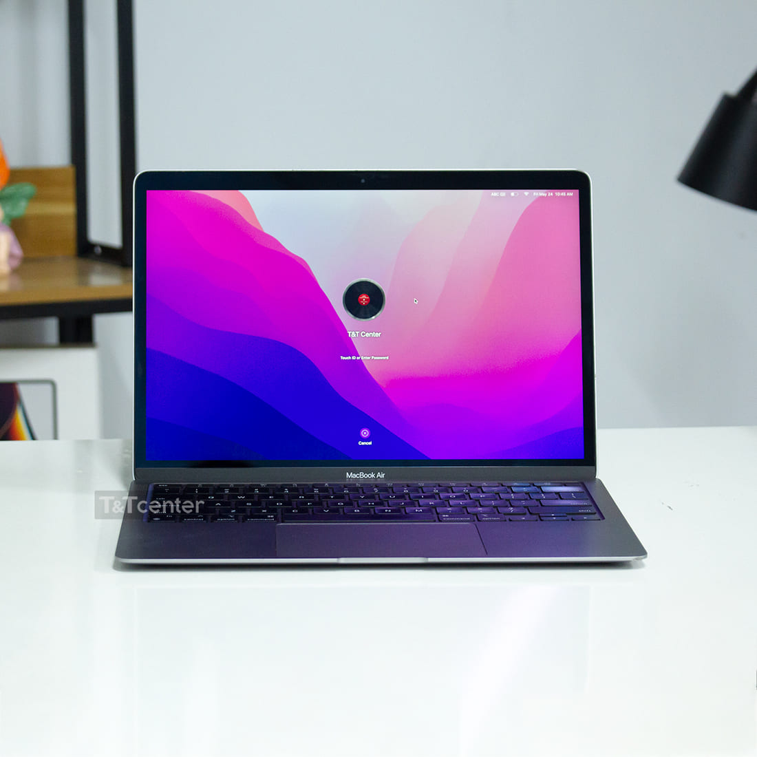 Màn hình và loa trên MacBook Air M1