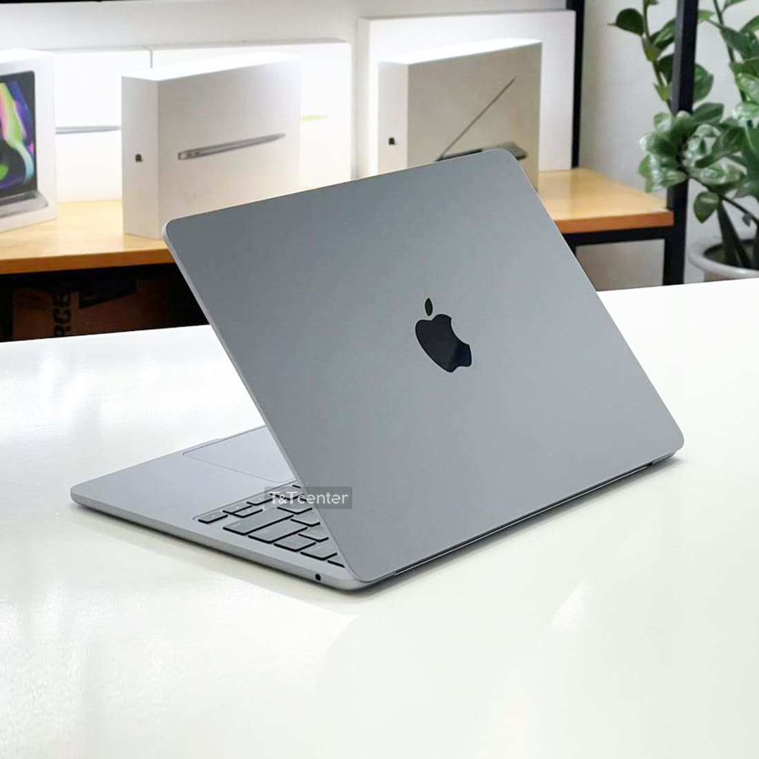 Thiết kế bằng vỏ nhôm tái chế vừa sang trọng, vừa bảo vệ môi trường