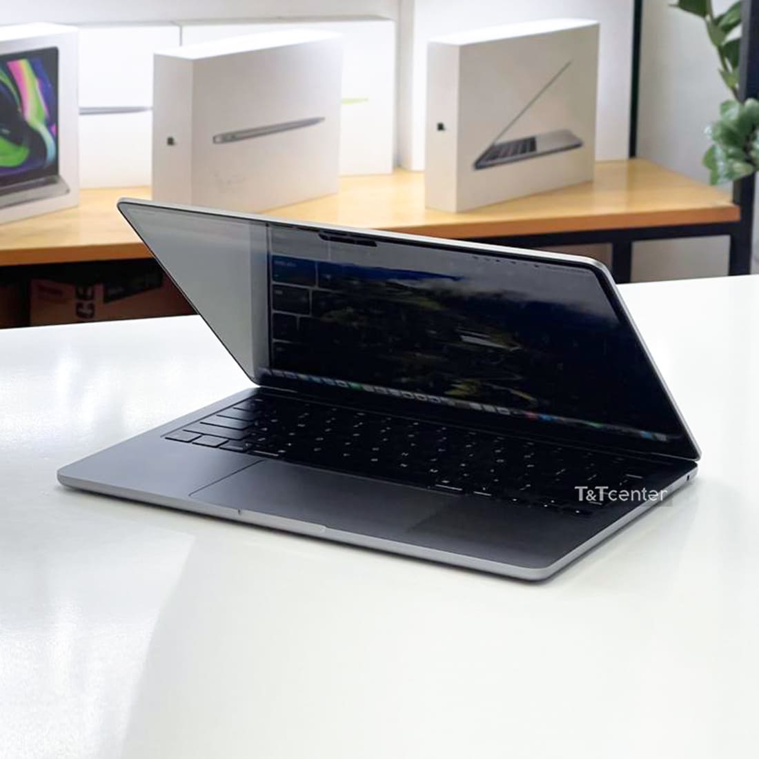 Tác vụ nhanh, đa nhiệm mượt mà với con chip M3 