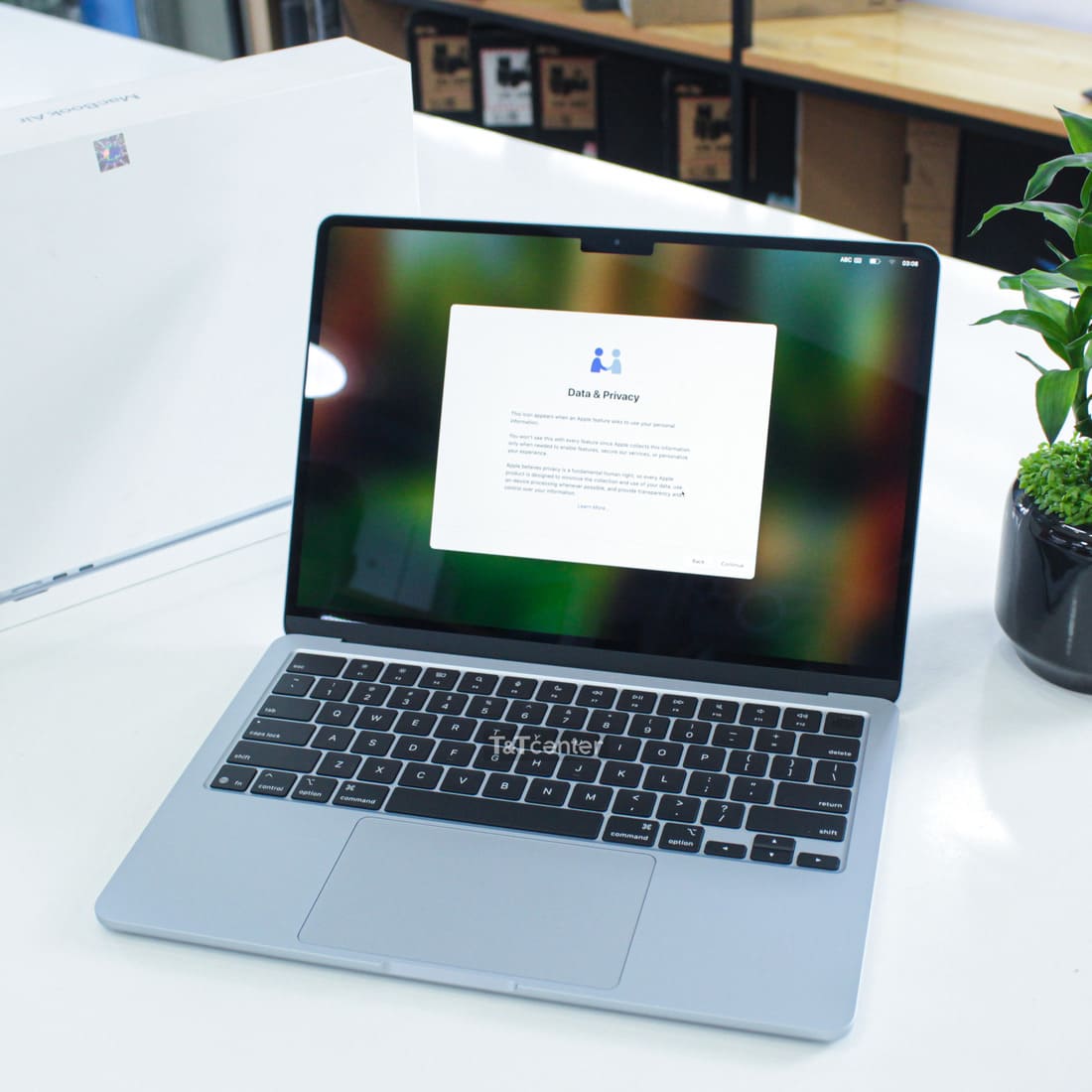 Màn hình Liquid Retina sắc nét