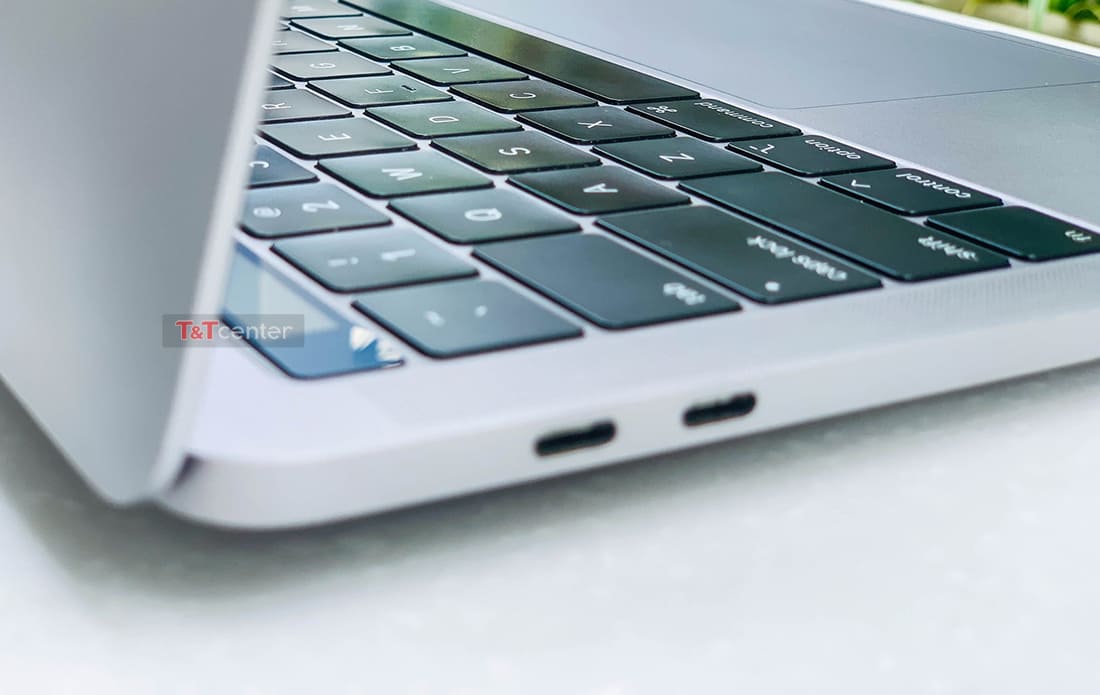 Trang bị bàn phím cánh bướm thế hệ 4