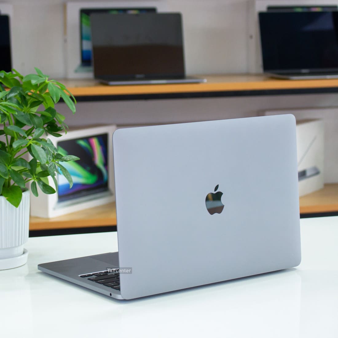 Ưu đãi khi mua MacBook Pro M1 tại T&T Center Đà Nẵng
