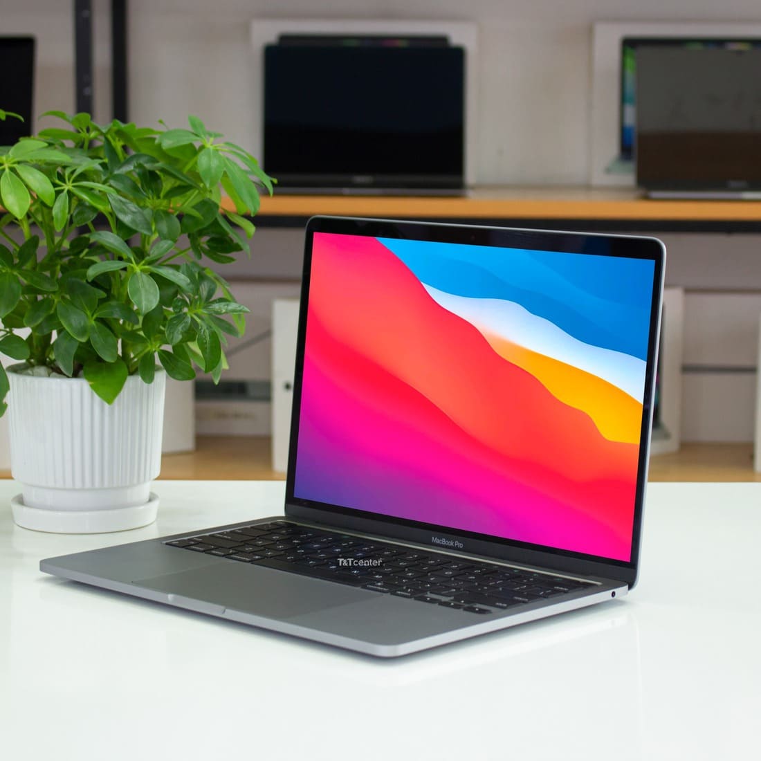 MacBook Pro M1 – Sức mạnh bền bỉ, tối ưu cho công việc chuyên sâu