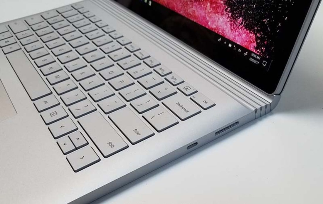 Trang bị hệ thống cổng kết nối đầy đủ