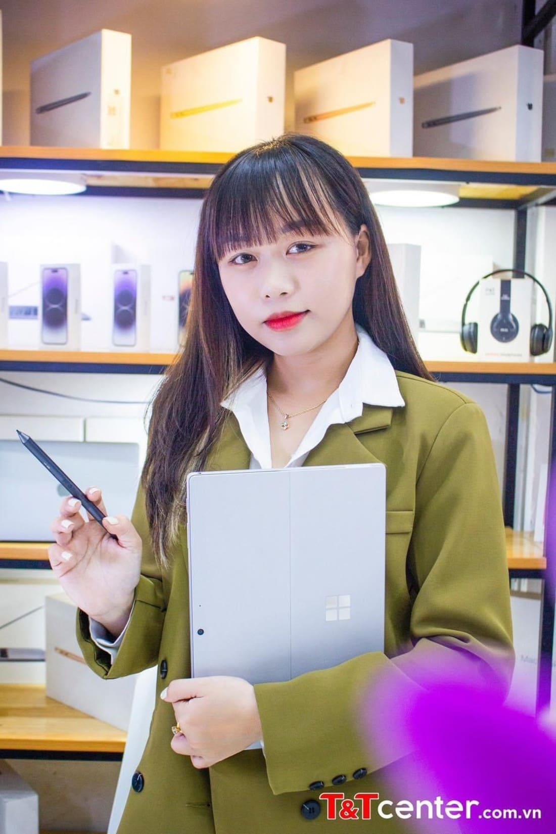 Mua Laptop Surface Go 3 Core i3 giá tốt tại T&T Center