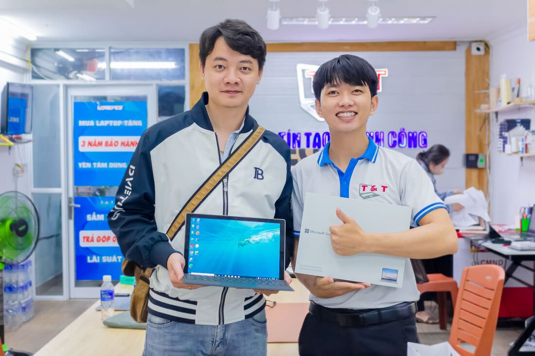 Mua laptop Surface Pro 8 giá ưu đãi tại T&T Center