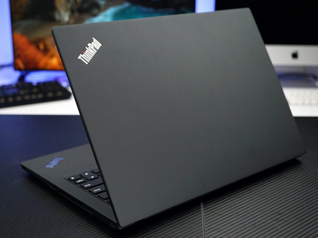 Vì sao nên mua ThinkPad T14s Gen 2 Core i5 16GB 512GB?