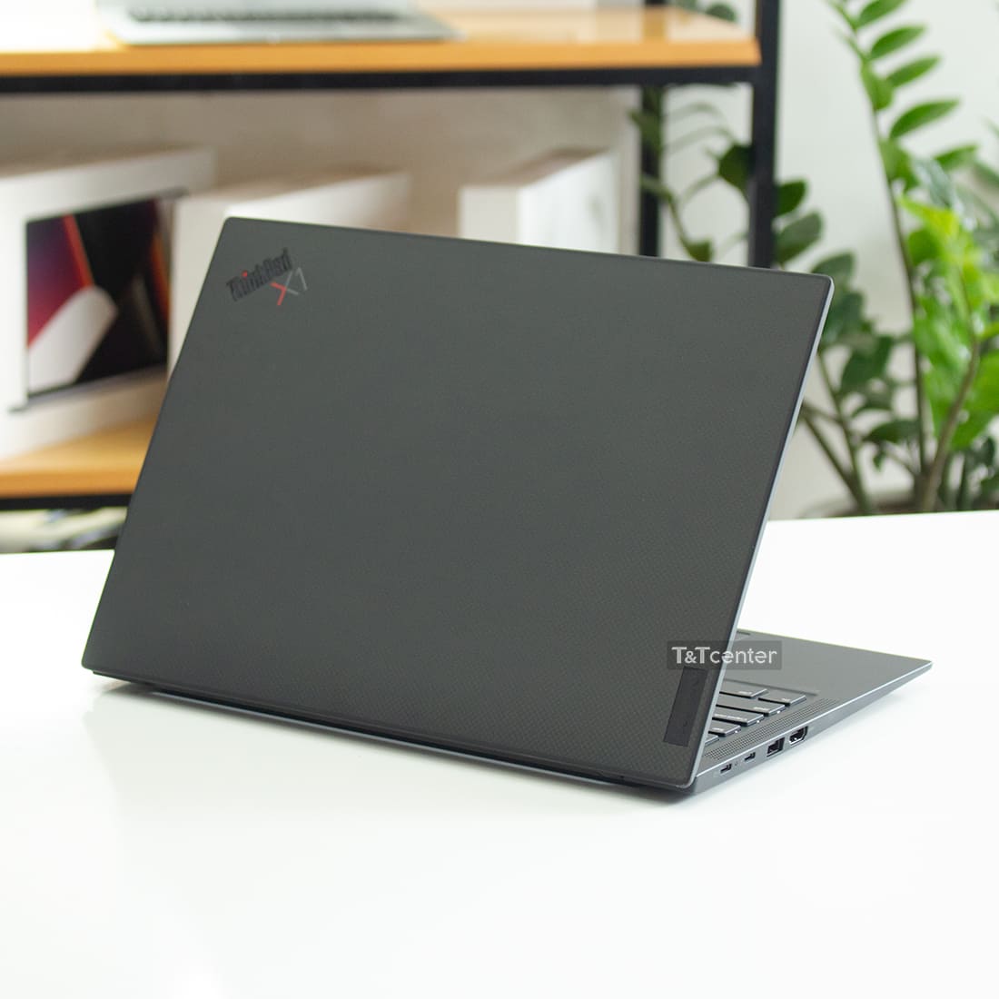 Thiết kế mỏng nhẹ chuẩn doanh nhân