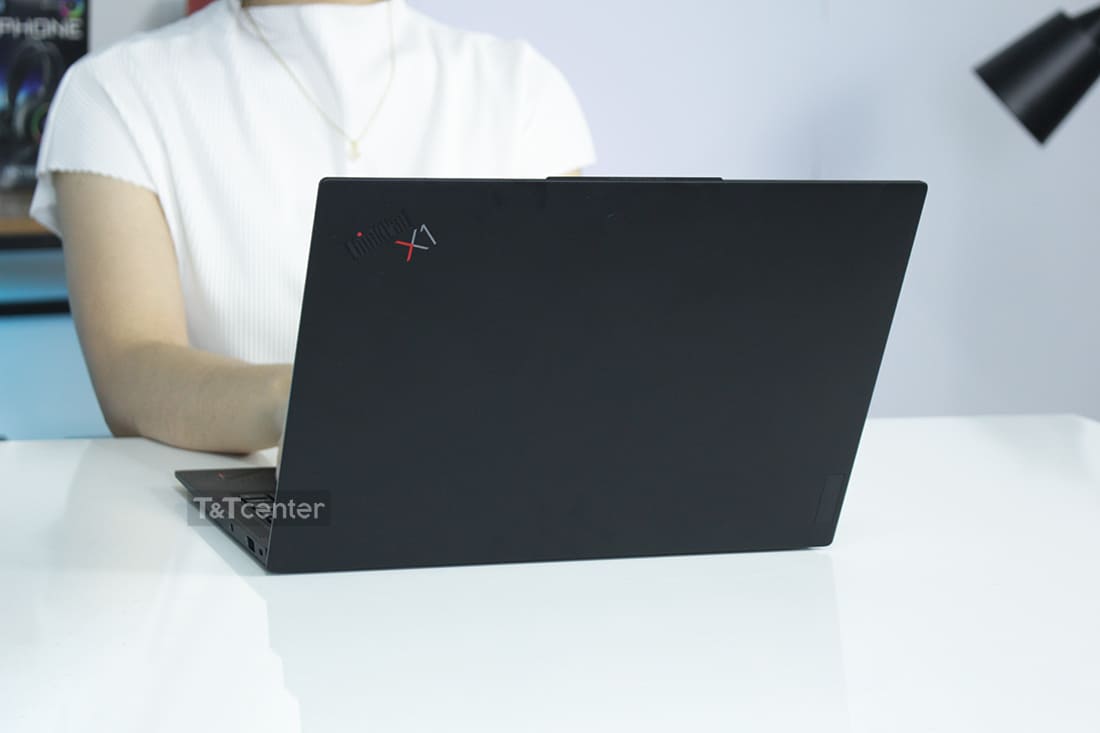 Vì sao nên mua ThinkPad X1 Carbon Gen 10 Core i7-1260P 16GB 512GB