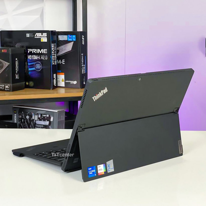 Bảo mật với vân tay, camera IR