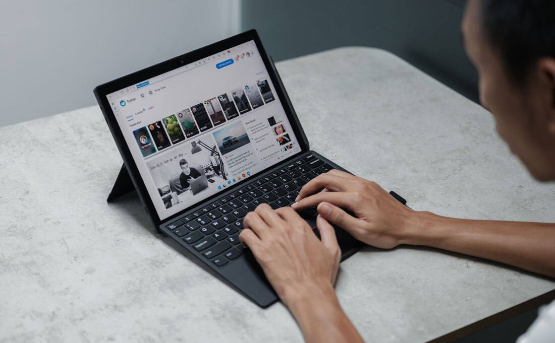 Giới thiệu ThinkPad X12