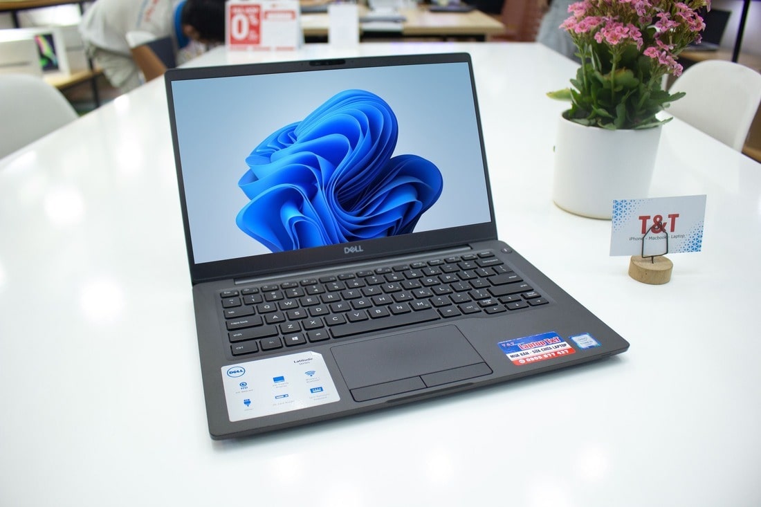 2.3 Dell Latitude 7300 Core i5 - 8265U Ram 8GB SSD 256GB