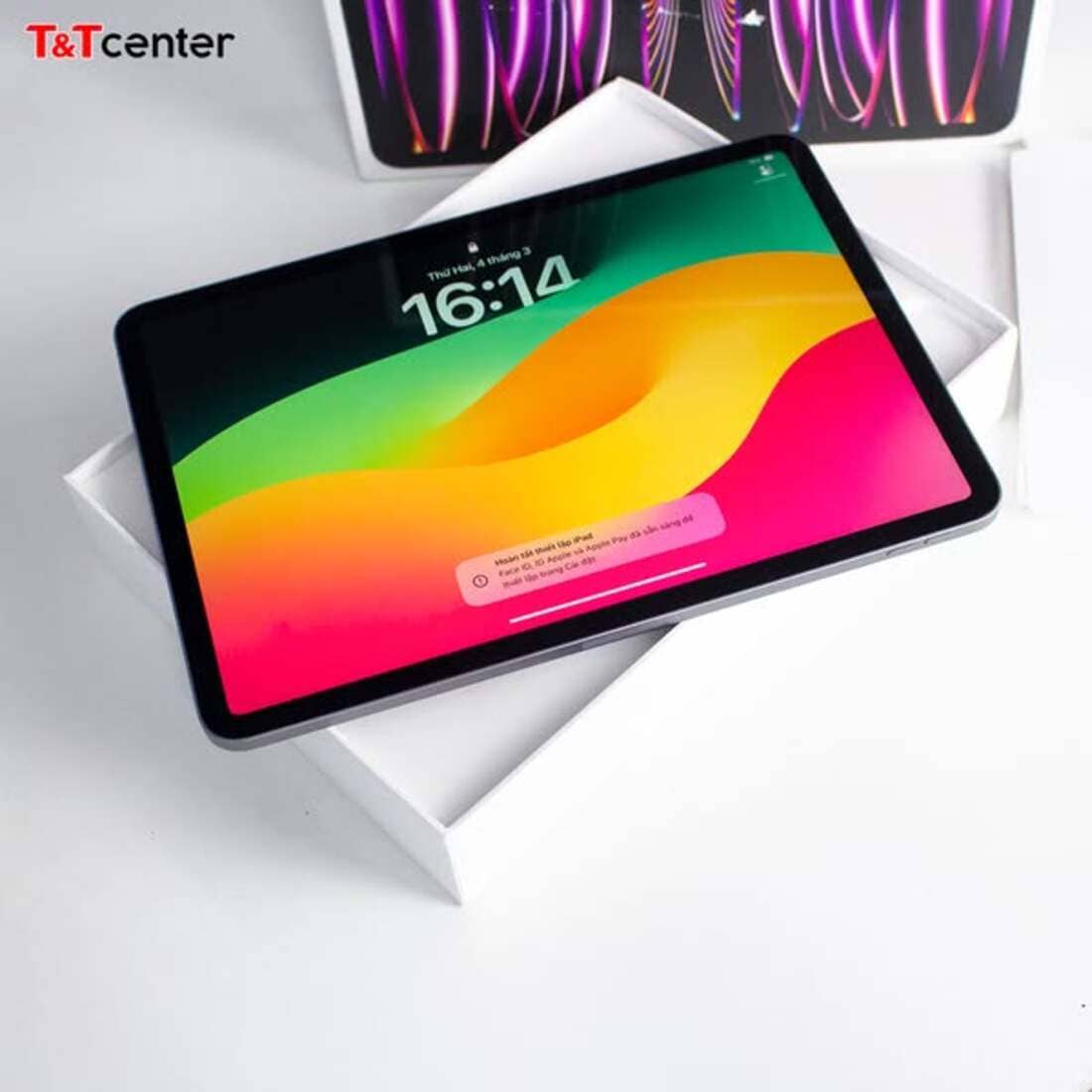 con chip mang lại hiệu suất CPU tăng 15% và 35% hiệu suất GPU