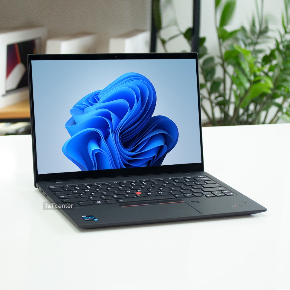Độ bền đạt chuẩn quân đội, khả năng chống sốc cực tốt của laptop Lenovo